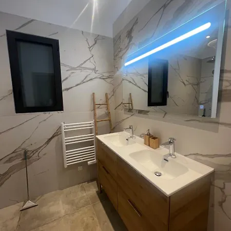 Villa Felicita 8 Personnes Proche Corse Du Sud *