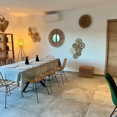 Félicita 8 Personnes Proche Corse Du Sud *